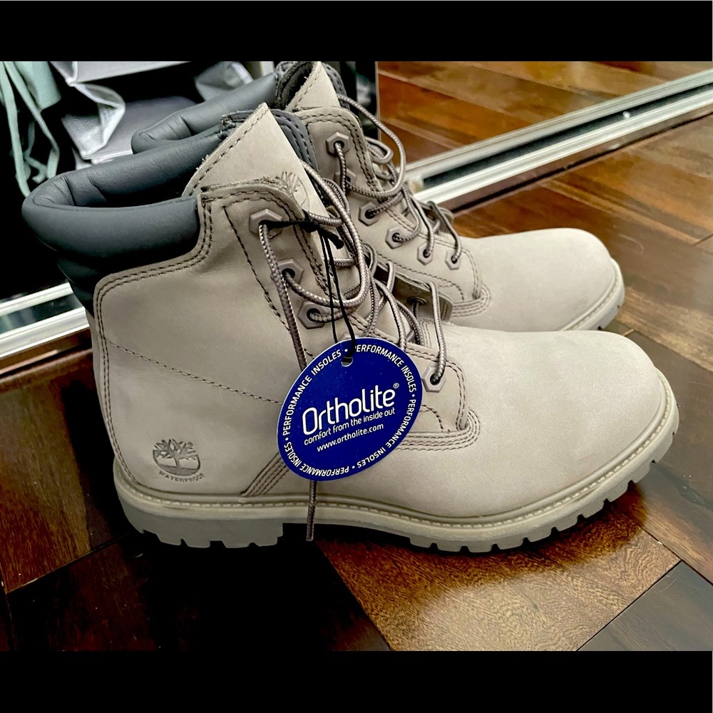 STUNNING GREY Timberland Boots